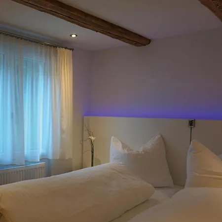 Waldrast Bed & Breakfast 3*