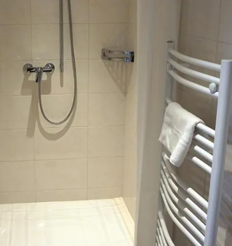 Waldrast Bed & Breakfast