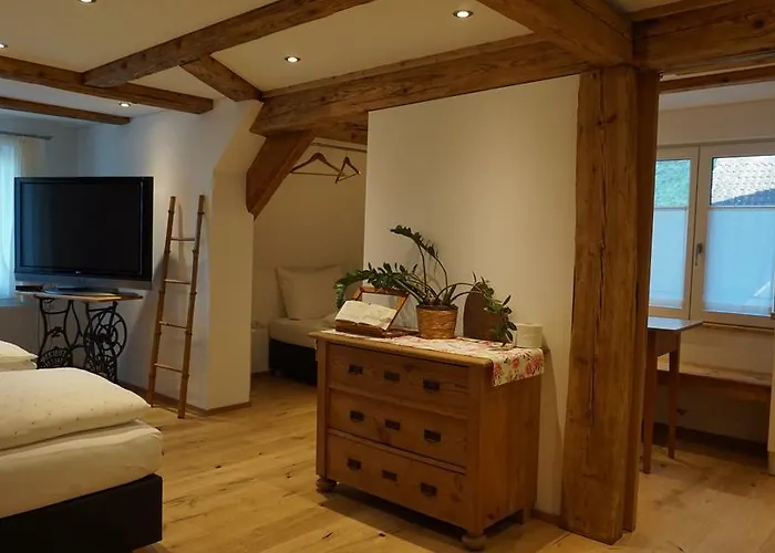 Bed & Breakfast Waldrast Bed & Breakfast