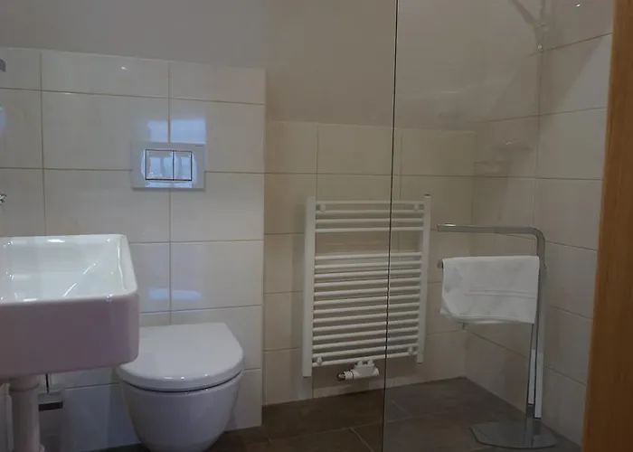 Waldrast Bed & Breakfast Bed & Breakfast